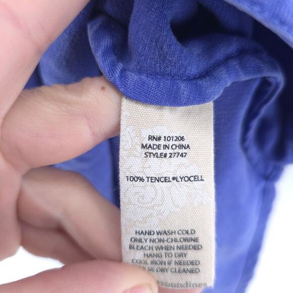 Soft Surroundings 27747 V-Neck Tencil Periwinkle Blouse Roll-tab Sleeve Pocket M - Picture 7 of 10